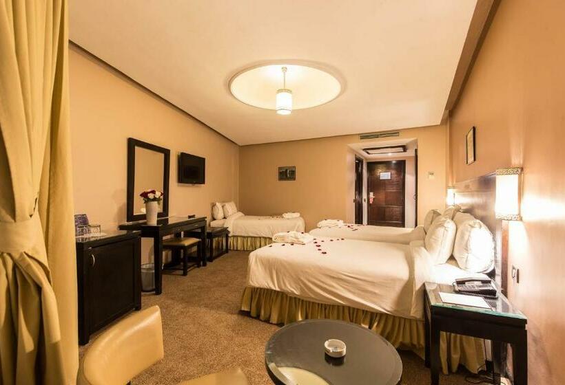Chambre Triple Standard, Almas