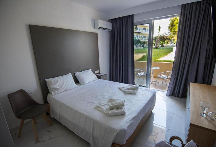 Quarto Estandar com Sacada, Olive Garden