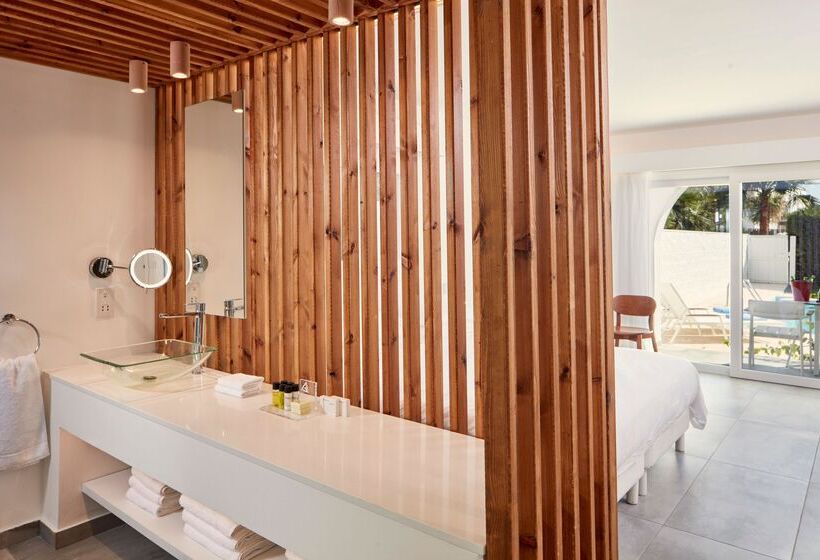 Номер Deluxe, So Nice Club Resort