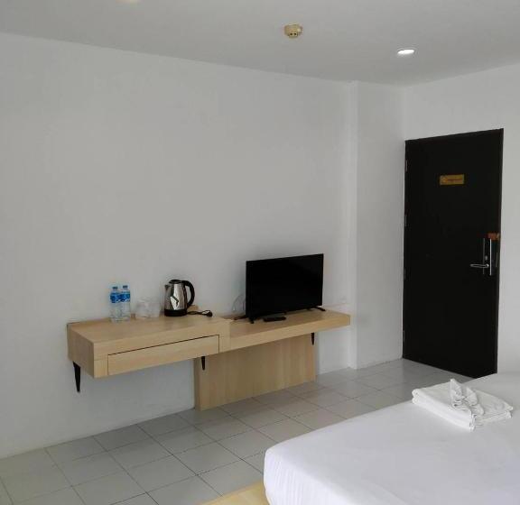 带阳台的豪华间, Urban Patong Residence