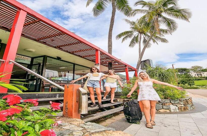 Дом 1 Спальня, Base Airlie Beach Resort   Hostel