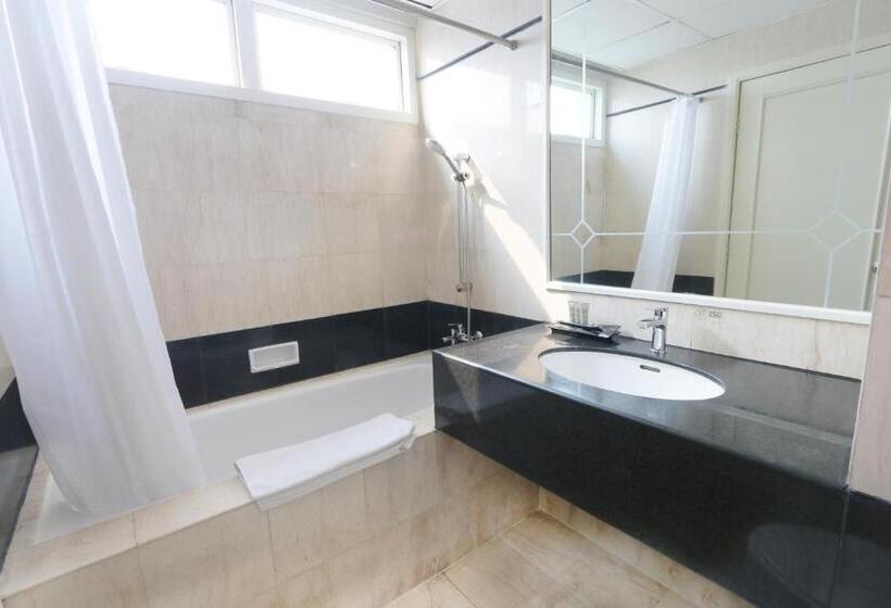 带3个卧室的公寓, Java Paragon Hotel & Residences