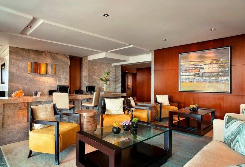 Номер Клуб, Sheraton Grand Beijing Dongcheng