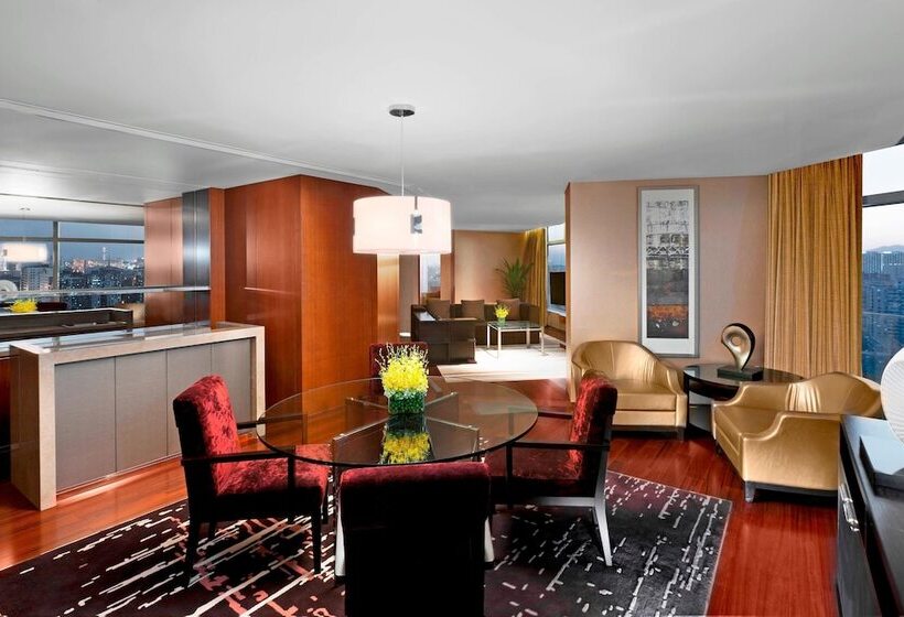 Люкс Клуб, Sheraton Grand Beijing Dongcheng