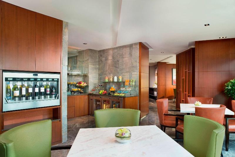 Номер Клуб, Sheraton Grand Beijing Dongcheng