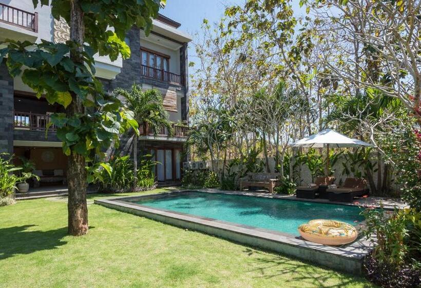 Номер Стандарт Вид на Бассейн, Villa Melasti Wardana
