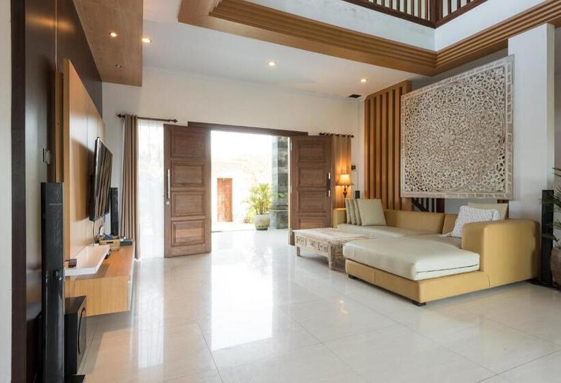Номер Стандарт Вид на Бассейн, Villa Melasti Wardana