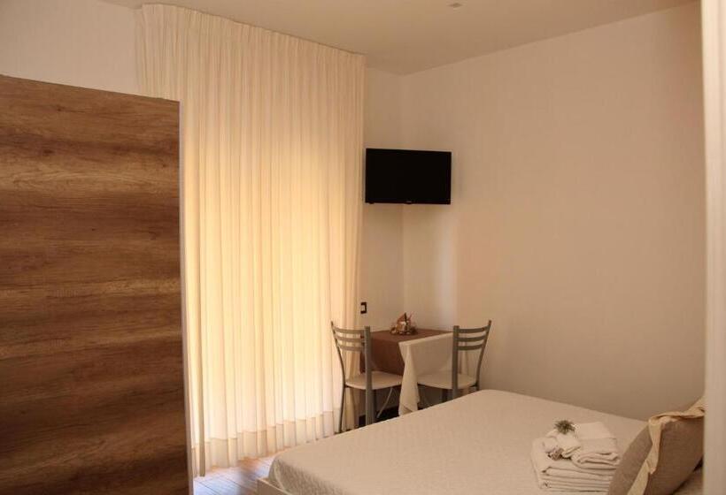 Quarto Estandar, B&b Damiantò