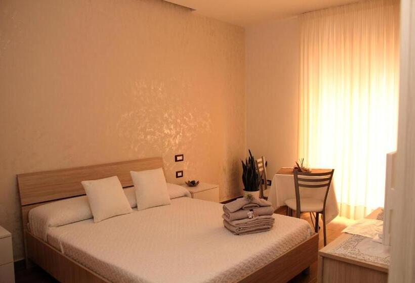 Quarto Estandar com Sacada, B&b Damiantò