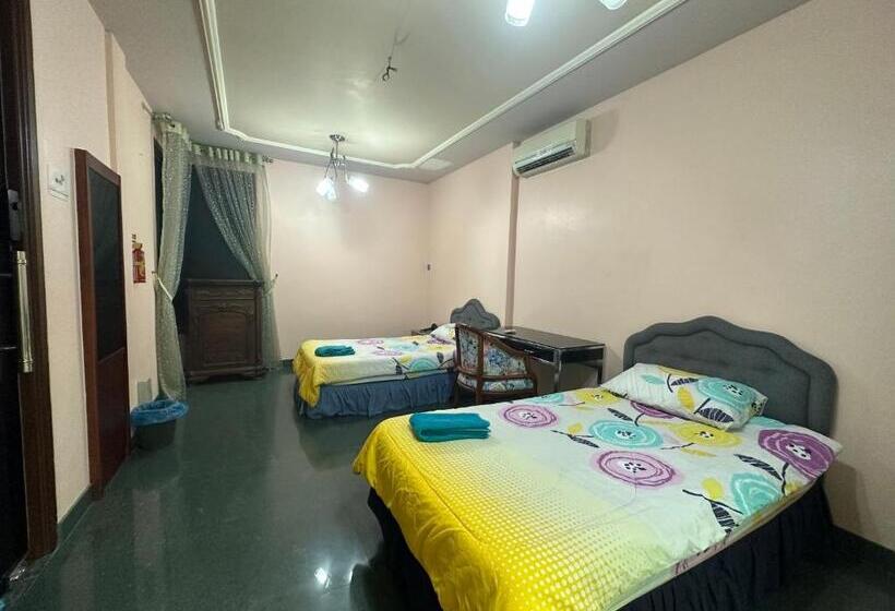 اتاق استاندارد با سرویس بهداشتی مشترک, Seladah Stay