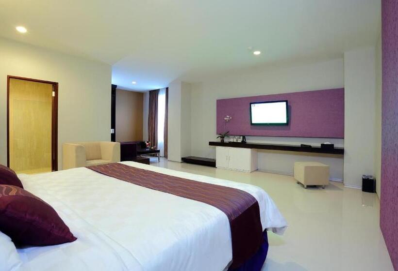 Svit, Lombok Plaza Hotel And Convention