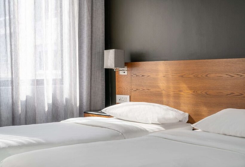 Номер Стандарт Вид на Горы, Radisson Hotel Cape Town Foreshore