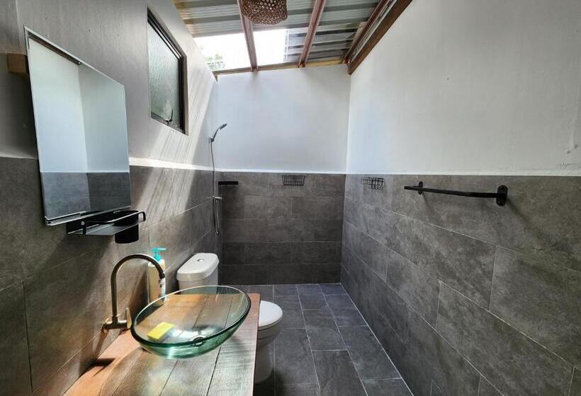 Семейный Номер, Bigfin Beach Resort