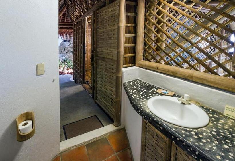 オーシャンビューのスタンダードバンガロー, Kookoo S Nest Eco Lodge