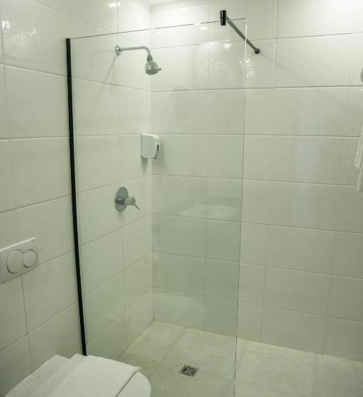 اتاق استاندارد با چشمانداز, Redcon Suites