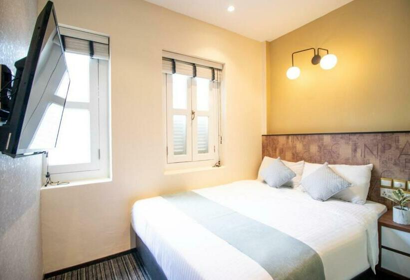 اتاق لوکس با تخت دو نفره بزرگ, Harbour Ville Hotel   Hamilton