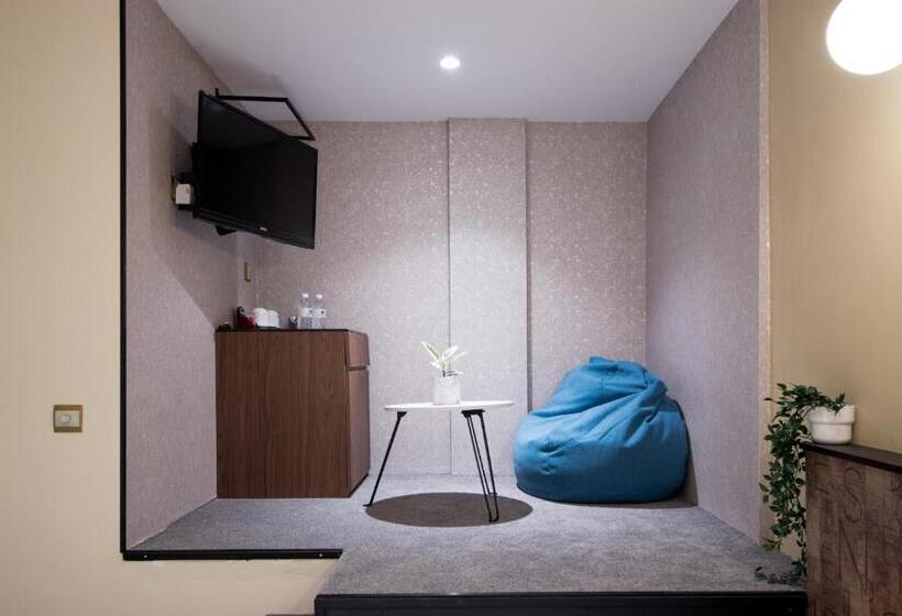 استودیو ساده, Harbour Ville Hotel   Hamilton