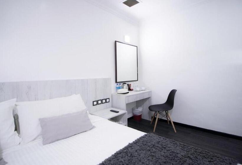 اتاق استاندارد با تخت بزرگ, Harbour Ville Hotel   Hamilton
