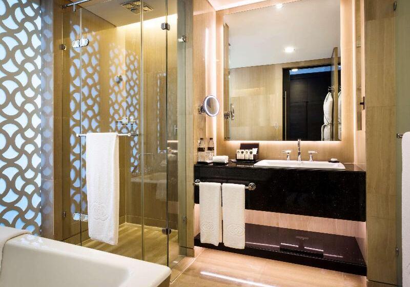 Люкс Престиж, Sofitel Abu Dhabi Corniche
