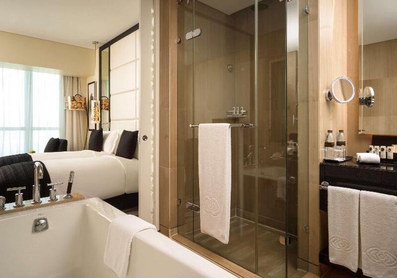 Номер Superior Вид на Город, Sofitel Abu Dhabi Corniche