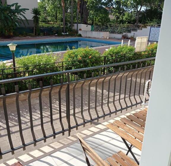 带1个卧室带泳池的公寓, Bouganville Residence