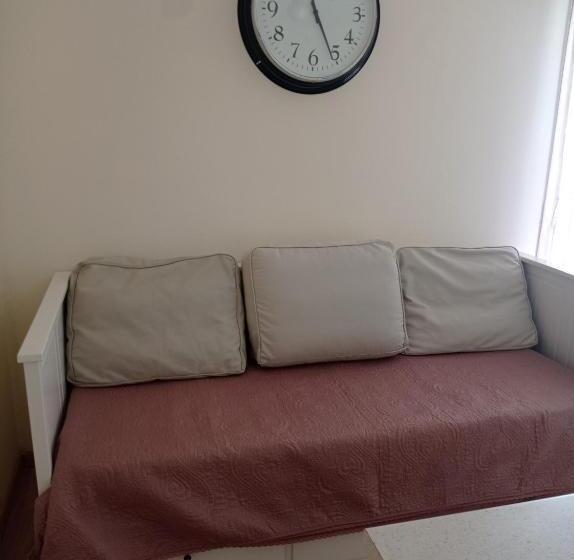 带1个卧室的带阳台的公寓, Bouganville Residence