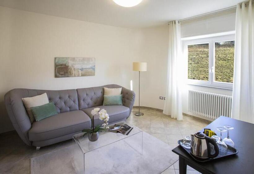 Suite with lake view, Calathea B&b