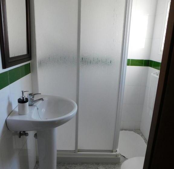 Quarto Estandar Individual, Alojamiento Mª Carmen