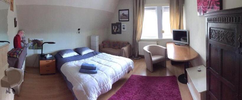Quarto Economy, Villa Dm