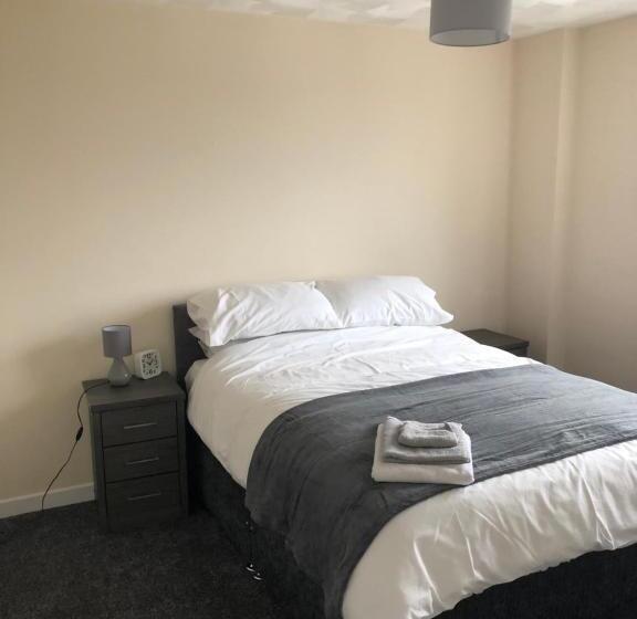 Дом 3 Спальни, Highgate Inn