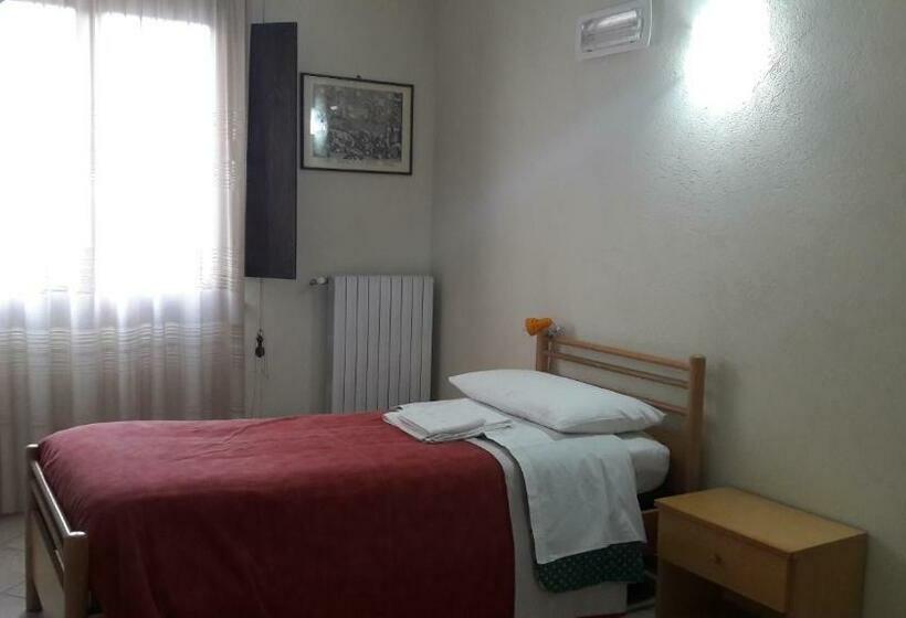 Семейный Номер, B&b Dolce Caraglio
