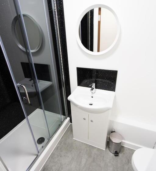 Quarto Estandar Individual, Whiteley Mill