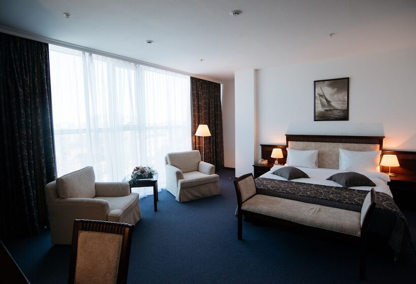 Номер Классический Вид на Город, Grand Hotel Astrakhan