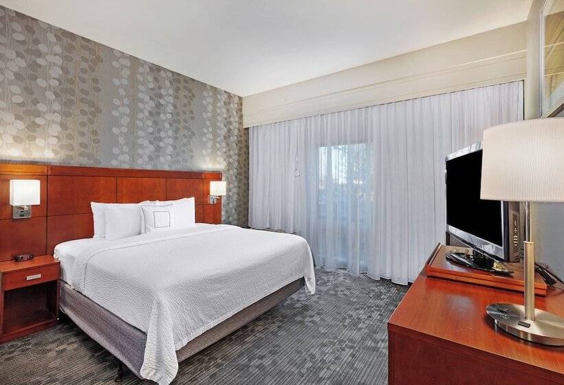 سوییت, Courtyard By Marriott Tulsa Woodland Hills