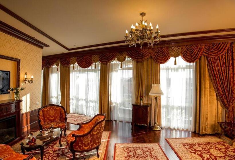 سوئیت پرزیدنت, Nobilis