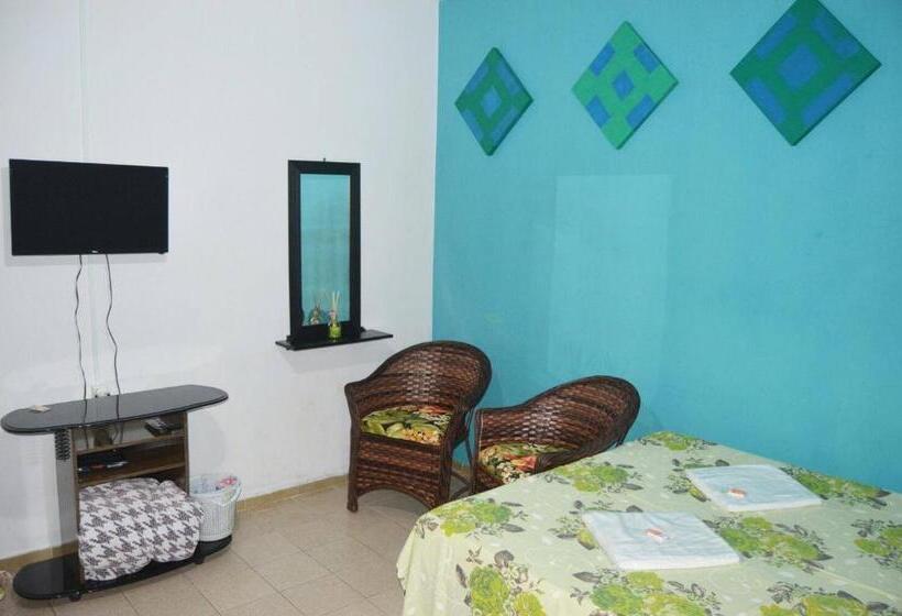 Семейный Номер Совместный Санузел, Hospedaria Solar De Morretes