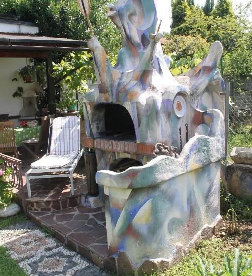 آپارتمان 1 خوابه با چشم‌انداز باغ, B&b Artistic House