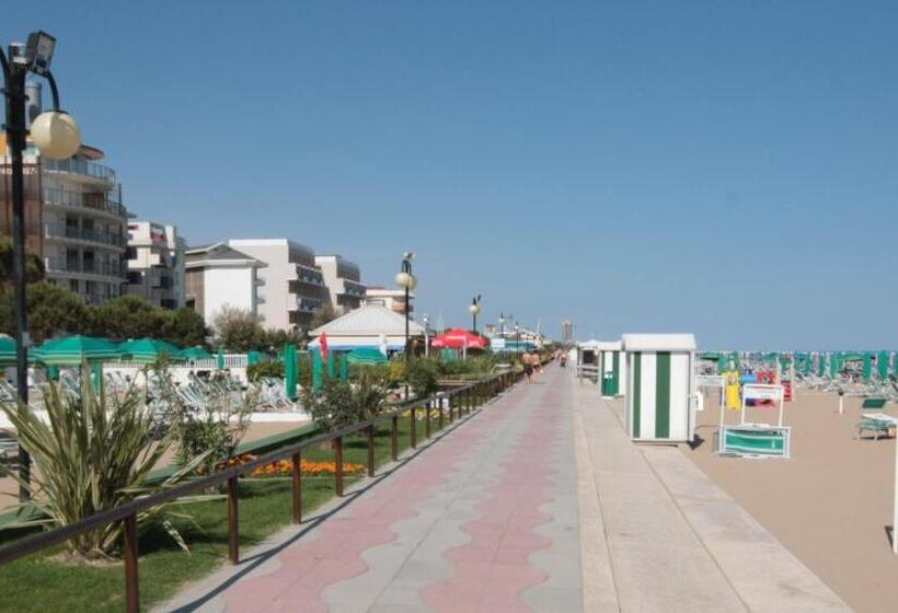 Апартаменты 1 Спальня Вид на Сад, Villa Roma Holidays
