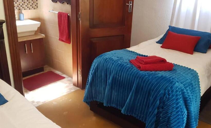 کلبه ییلاقی, Dome Home Accommodation