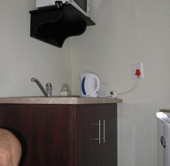 کلبه ییلاقی, Dome Home Accommodation