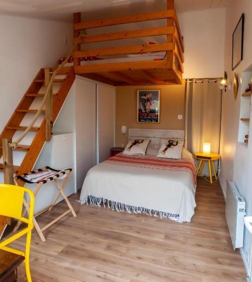 اتاق استاندارد چهار تخته, Les Yeux Bleus Bed & Breakfast
