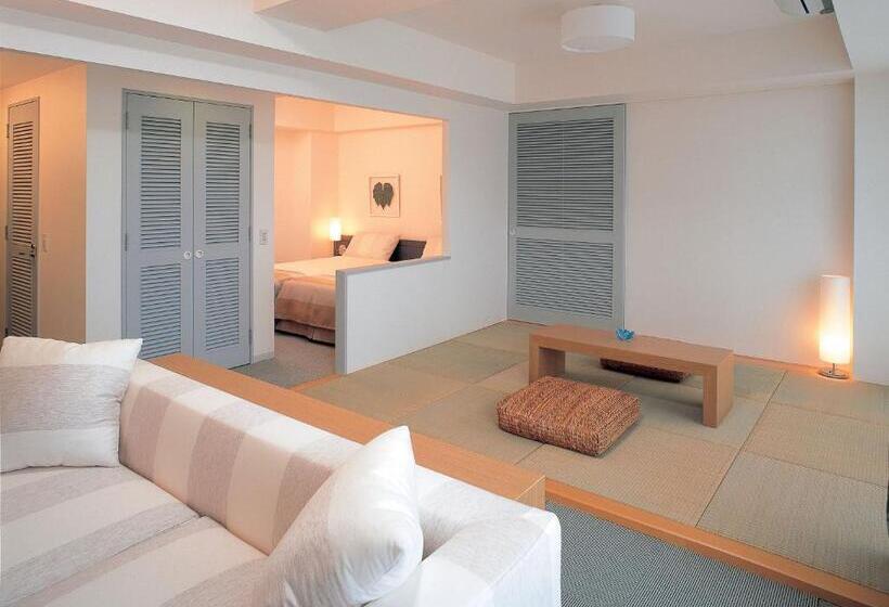 패밀리 룸, The Beach Tower Okinawa
