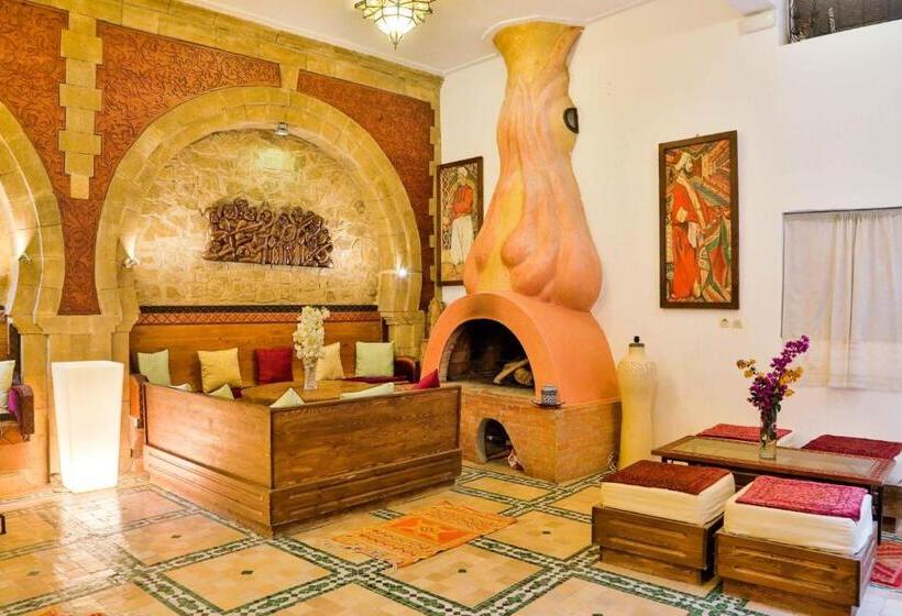 Номер Стандарт, Riad Al Khansaa