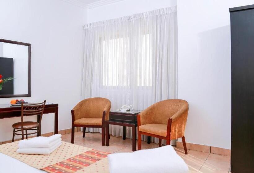 استودیوی استاندارد, Barakat Hotel Apartments