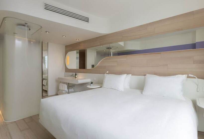 اتاق پرمیوم, Voco Milan Fiere, An Ihg