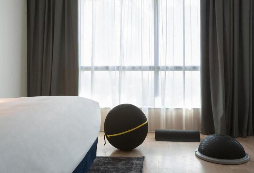 اتاق پرمیوم, Voco Milan Fiere, An Ihg