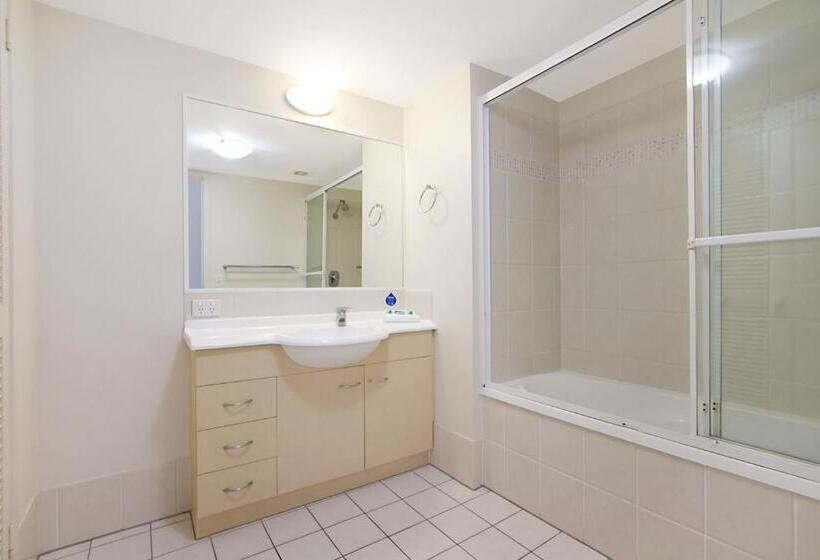 2침실 아파트 정원 전망, Golden Riviera Absolute Beachfront Resort