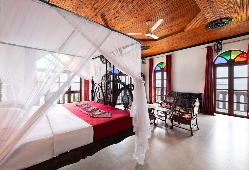 Президентский Люкс, Tembo House