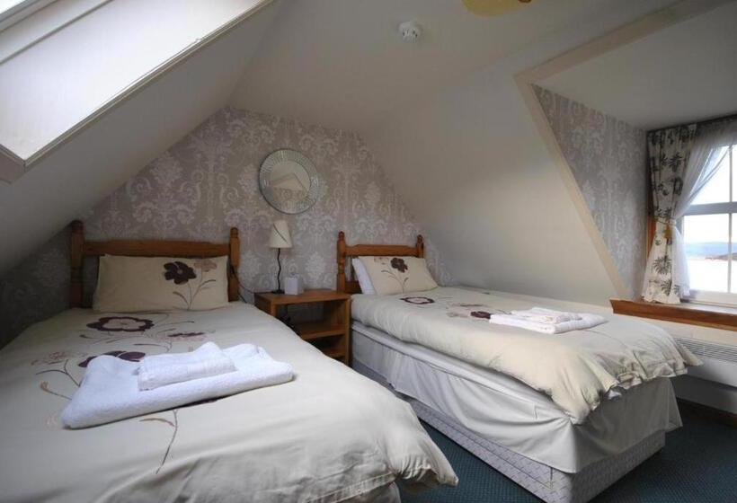 带海景的标准房, Saucy Mary's Hostel
