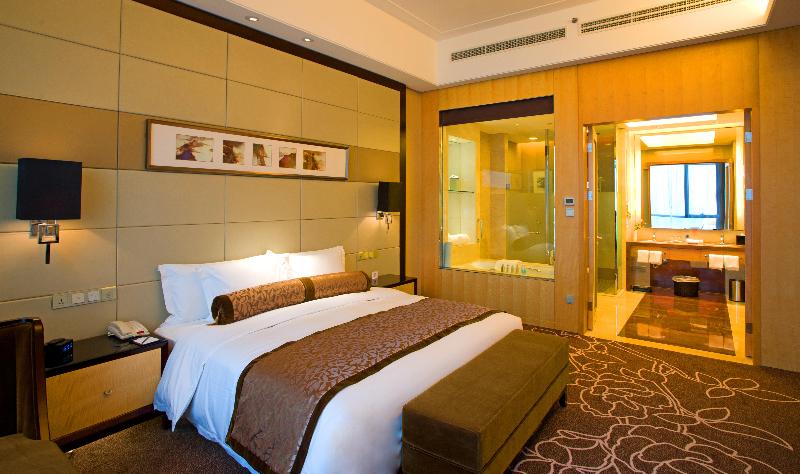 سوئیت با چشم‌انداز رودخانه, Crowne Plaza Yichang, An Ihg